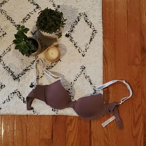 DONATING 2/7 Victoria's Secret Tshirt Bra